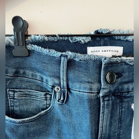 NWT GOOD AMERICAN GOOD LEGS FRAY WAISTBAND SIZE 0 - Picture 8 of 16